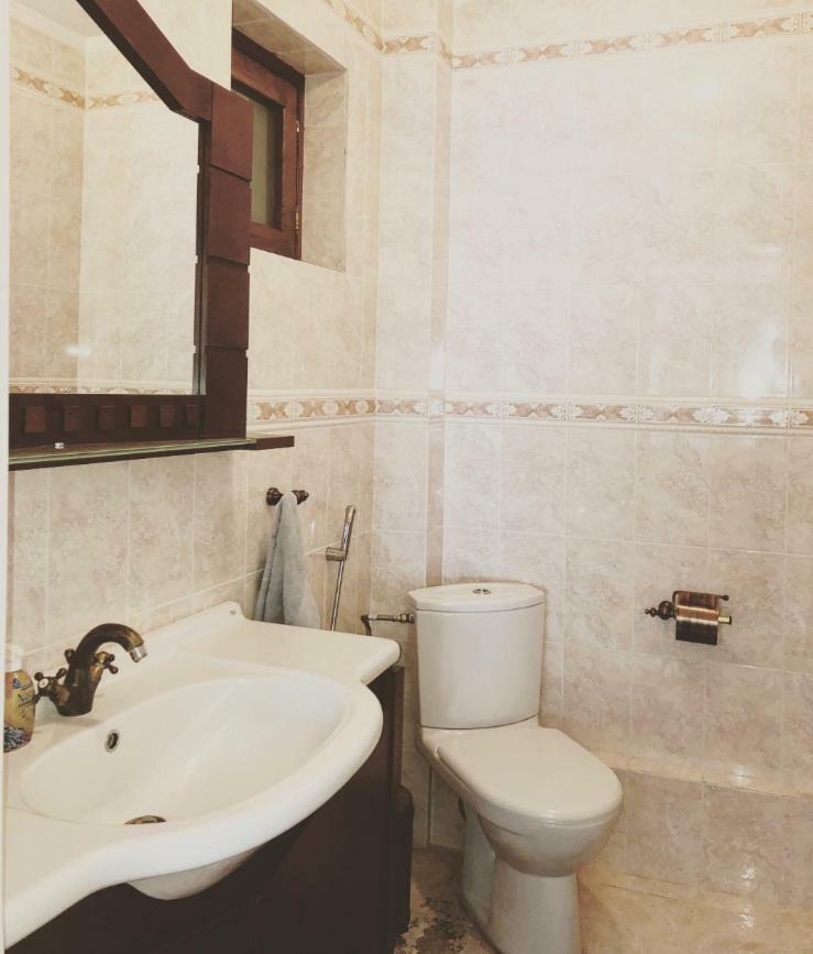 Bright & Spacious Seaview Villa Сівірі Екстер'єр фото