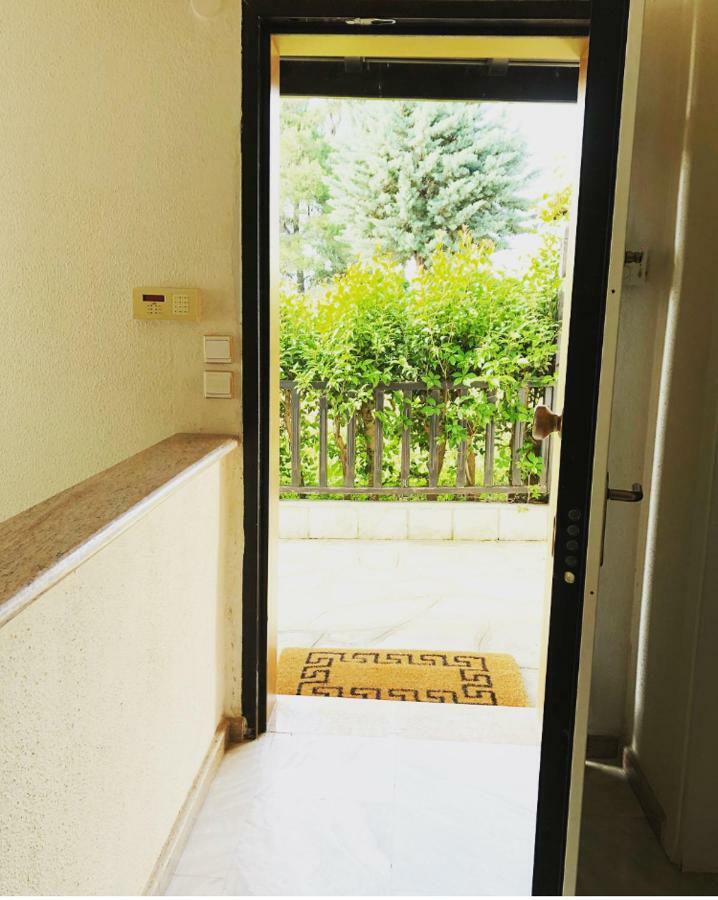 Bright & Spacious Seaview Villa Сівірі Екстер'єр фото