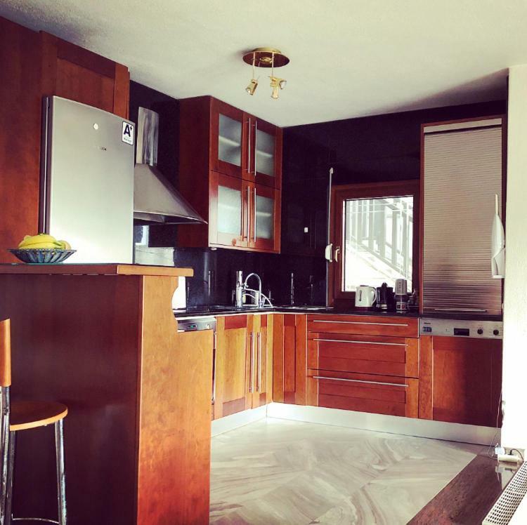 Bright & Spacious Seaview Villa Сівірі Екстер'єр фото